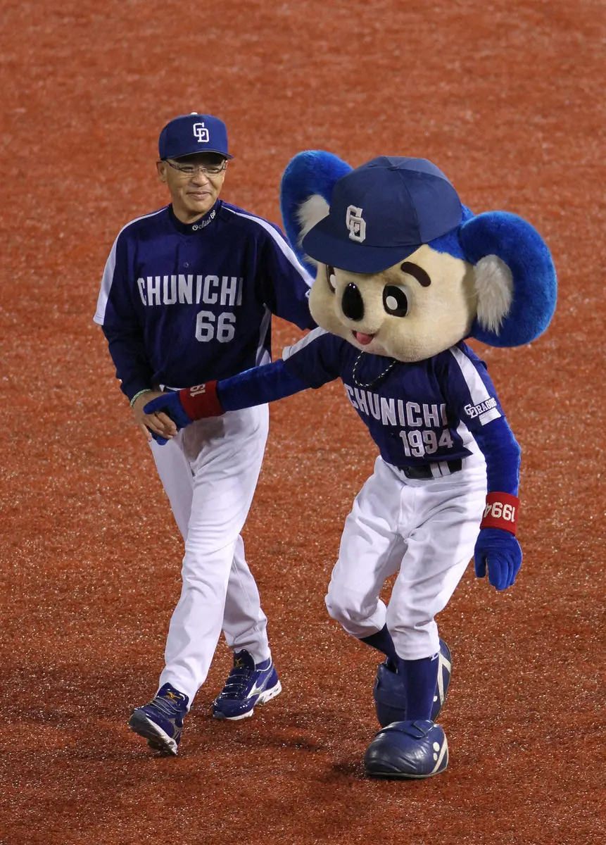 【画像・写真】落合博満氏　ブログ終了発表のドアラにメッセージ「やめちゃうのか」ドアラも返信「気楽に…」