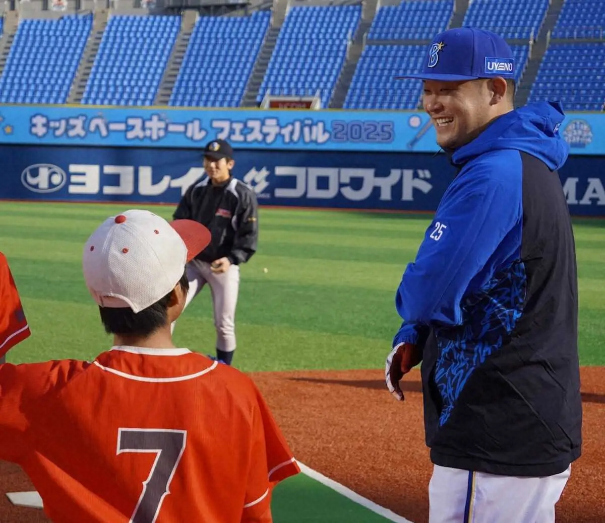 【画像・写真】DeNAが毎年恒例「キッズベースボールフェスティバル」実施　筒香、藤浪らが熱血指導