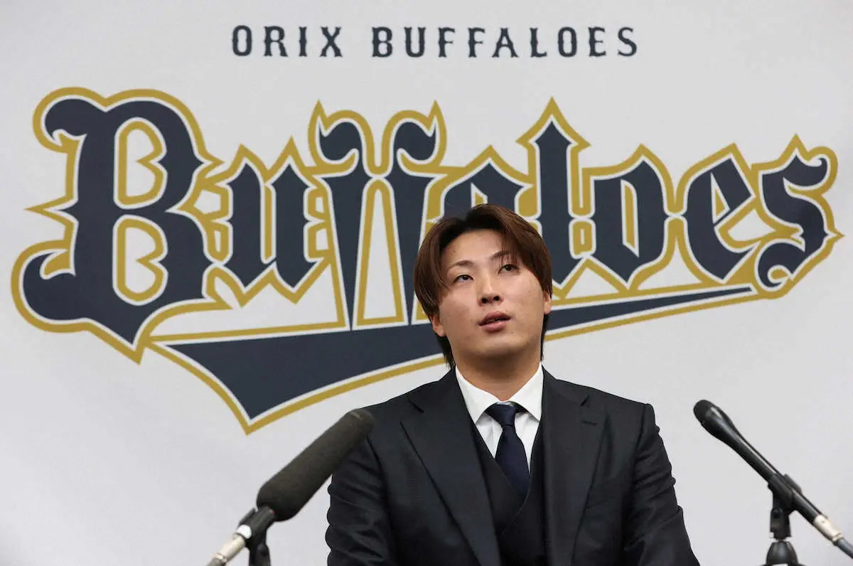 【画像・写真】オリックス「負けない男」東晃平は500万円ダウン　2年連続右肘手術、3月末復帰を目指し「完璧に治す」
