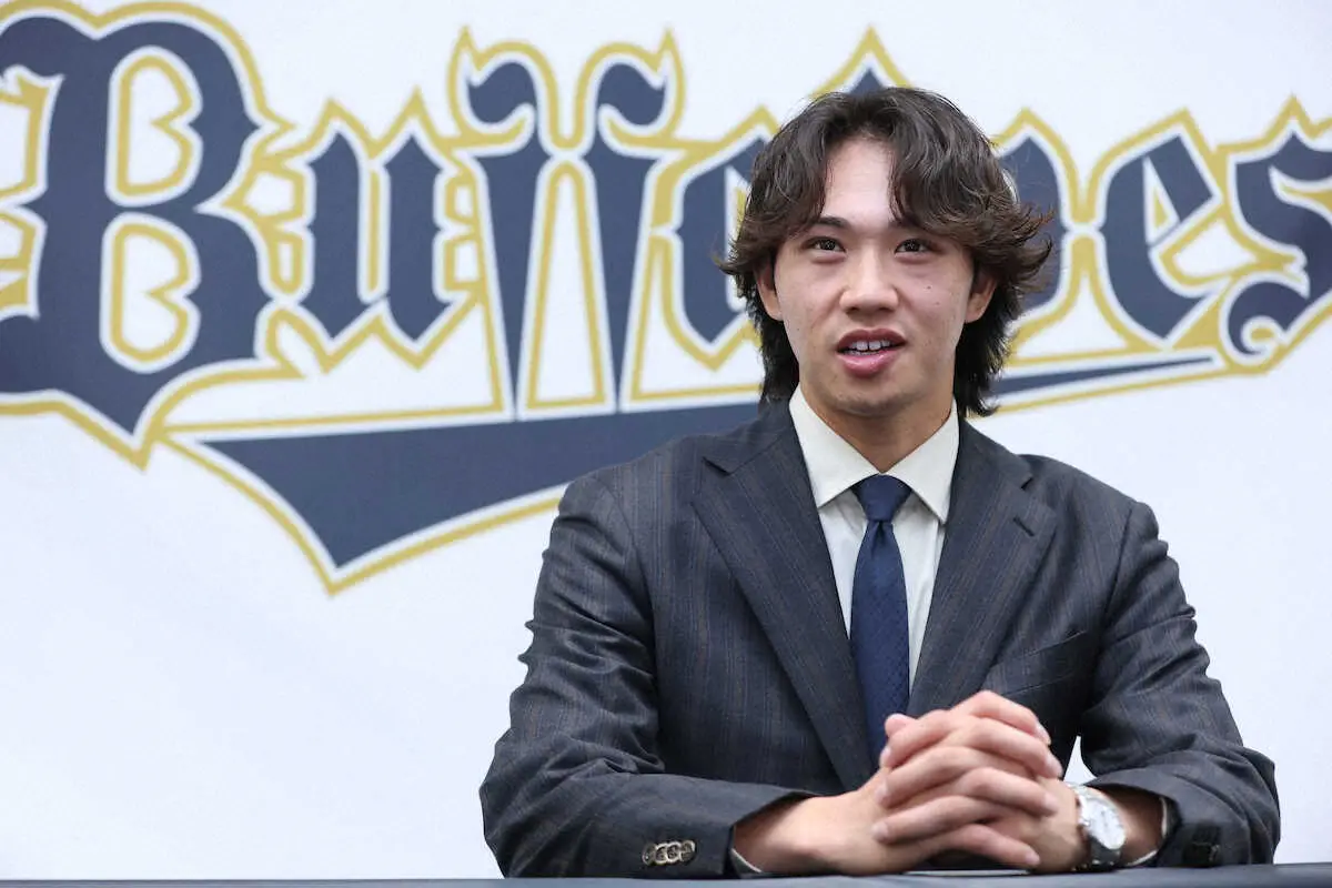【画像・写真】オリックス　24年ドラ6右腕の片山楽生は倍増の1600万円で更改「チームを勝たせられる投手に」