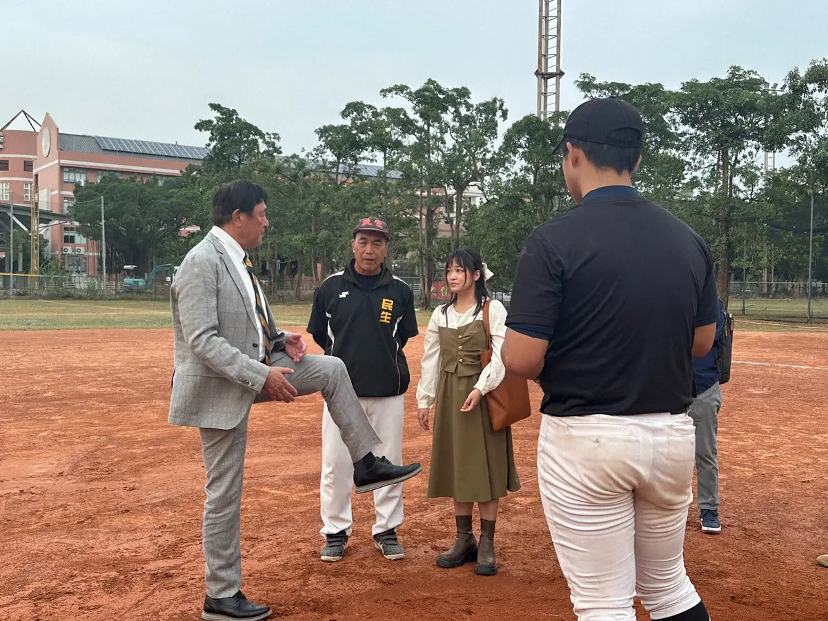 【画像・写真】荒木大輔氏が台湾で野球教室　今後の相互交流の架け橋に