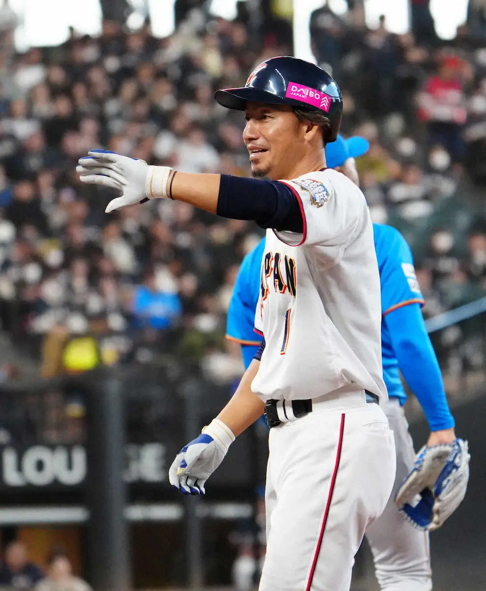 【画像・写真】「ロッテ」感強め　ネットで話題の日韓OB戦　意外な選手が続々　韓国ベンチにも、放送ブースにも…