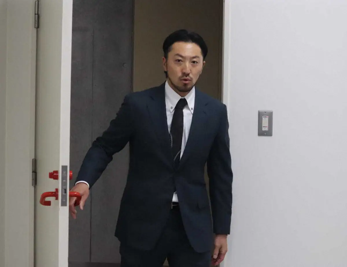 【画像・写真】広島・菊池涼介　32％減の1億7000万円＋出来高払いで更改「練習のみ」　2000安打まであと211