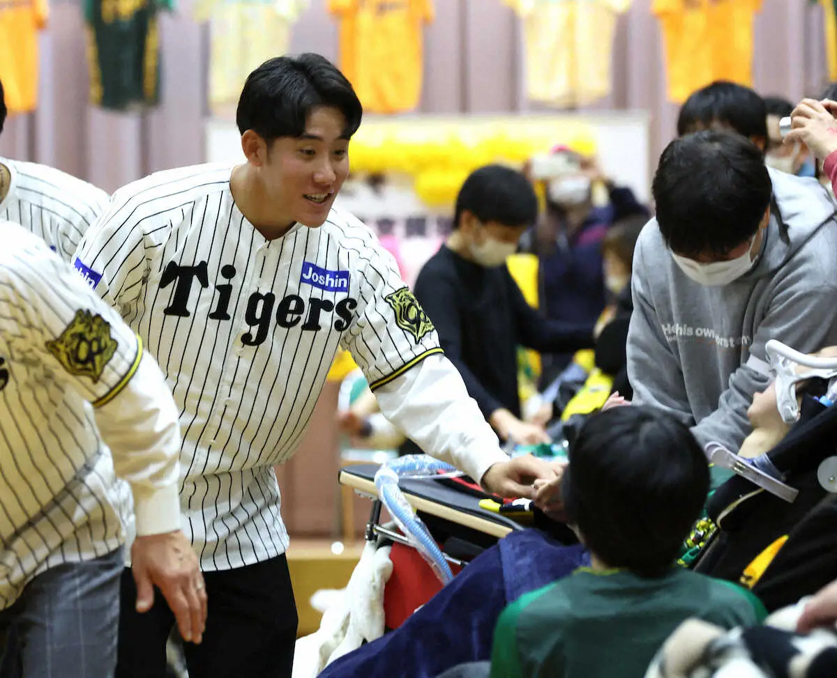 【画像・写真】好きな電車は？阪神・門別、富田、筒井Cが三者三様の回答　西宮支援学校で生徒と交流会