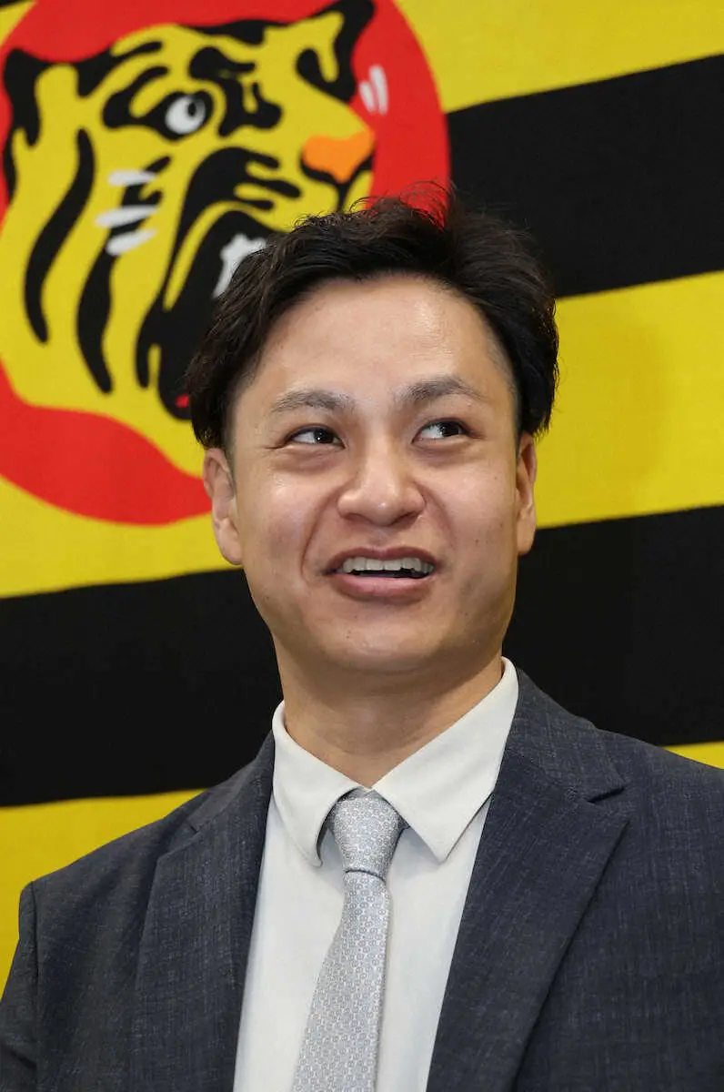 【画像・写真】阪神　大竹耕太郎が1億3000万円でサイン「連覇に大きなパーツとして加わりたい」　背番号は「21」に