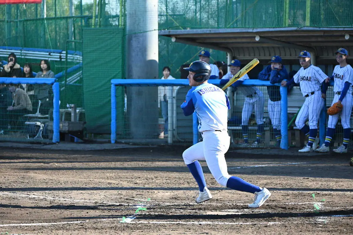 【画像・写真】ロッテのドラ1・石垣元気　高校ラストで圧巻！適時打＆150キロ締めの二刀流ショー