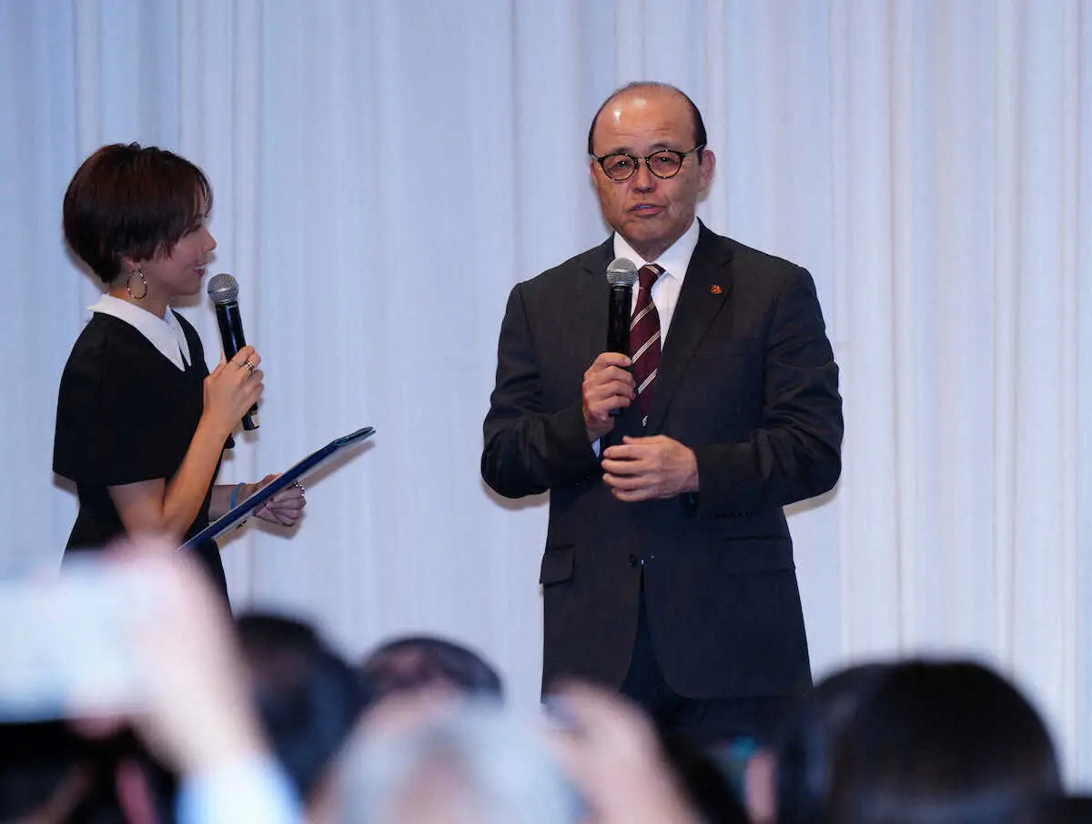 【画像・写真】東京六大学野球連盟100周年祝賀会　1000人を超えるOBらが集結