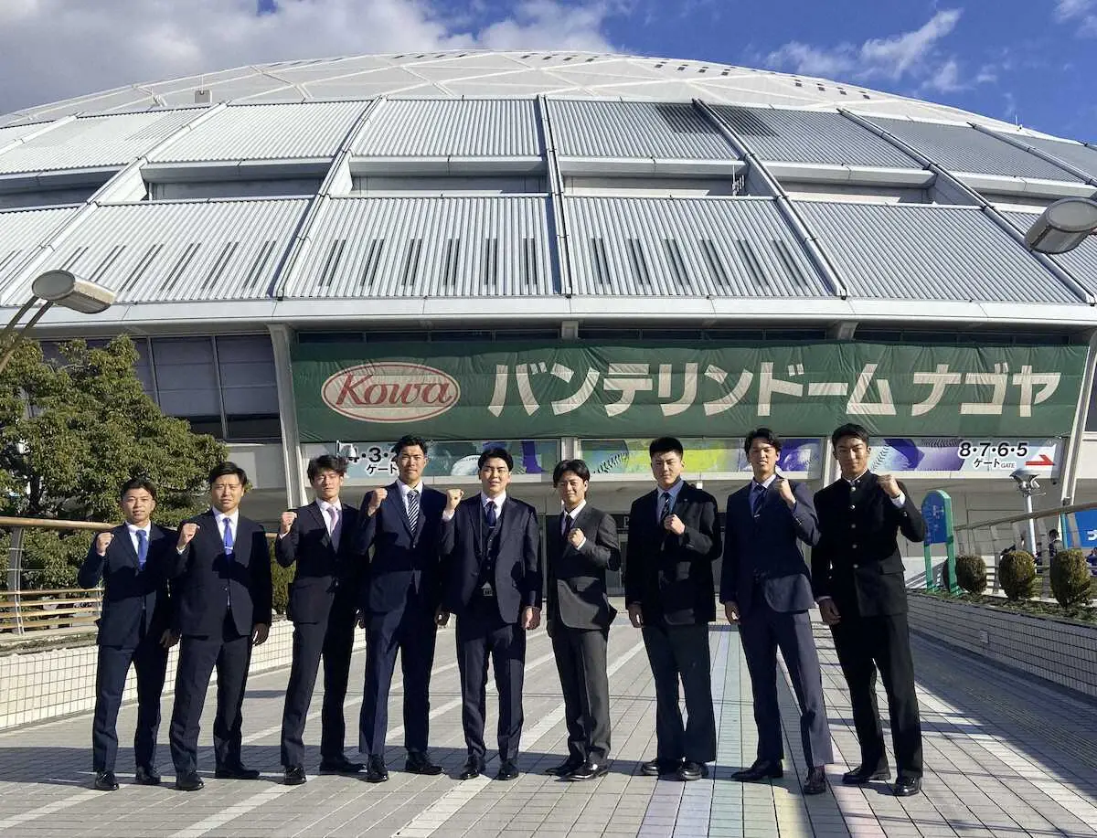 【画像・写真】中日ドラ1・中西聖輝「早く投げたい」本拠地での快投心待ち　新人9選手がバンテリンドーム見学　
