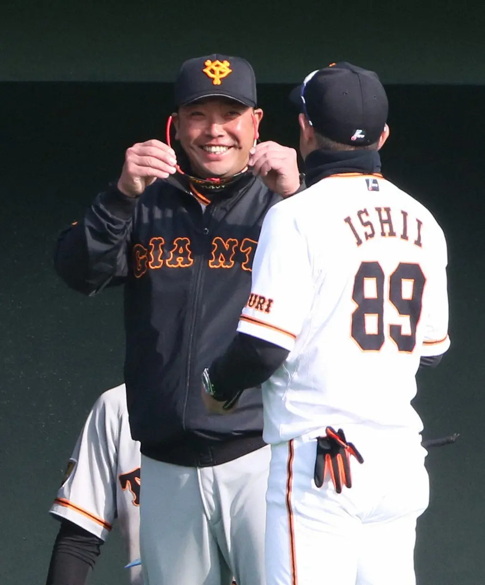 【画像・写真】巨人・阿部慎之助監督が石井琢朗氏の2軍監督就任について語る「素晴らしい野球脳を…」