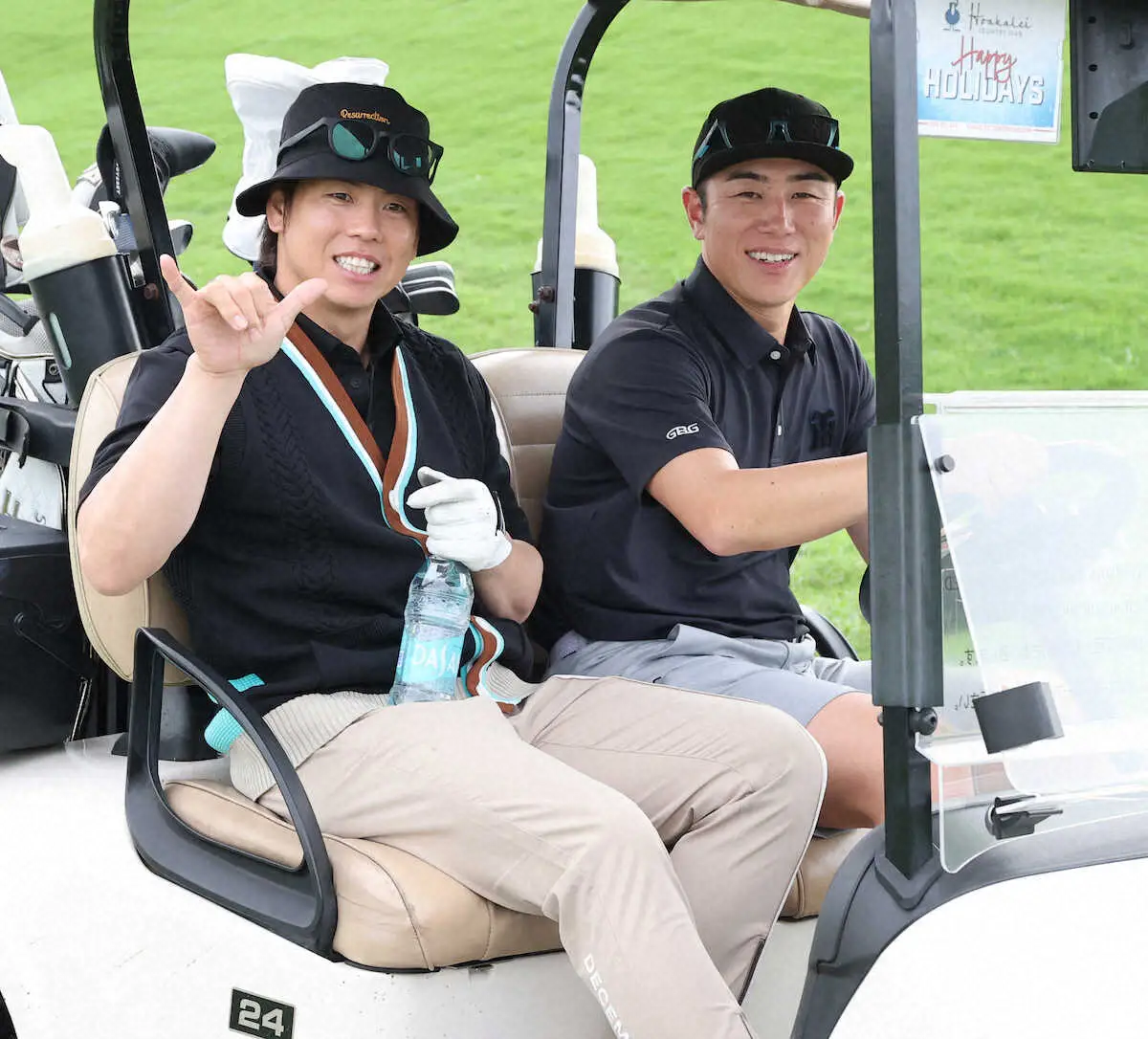 【画像・写真】阪神優勝旅行組が球団ゴルフコンペ楽しむ　梅野「本当に良い時間を過ごせている」