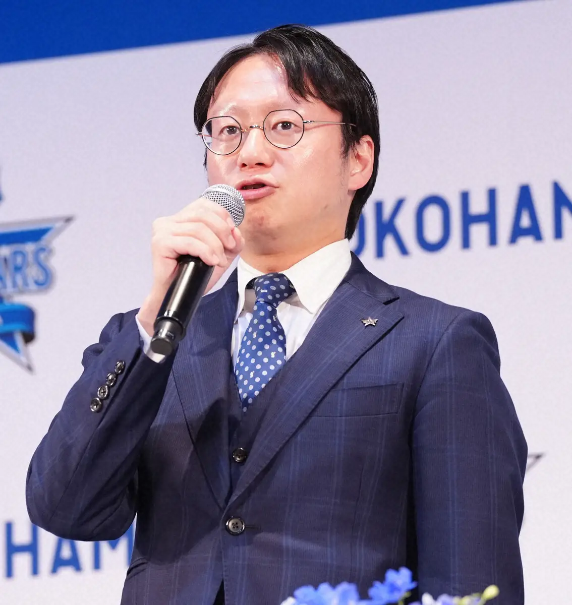 【画像・写真】DeNAが年内の仕事納め。木村球団社長が「来年こそは新体制でもっと心の震える年にしよう」と呼びかけ