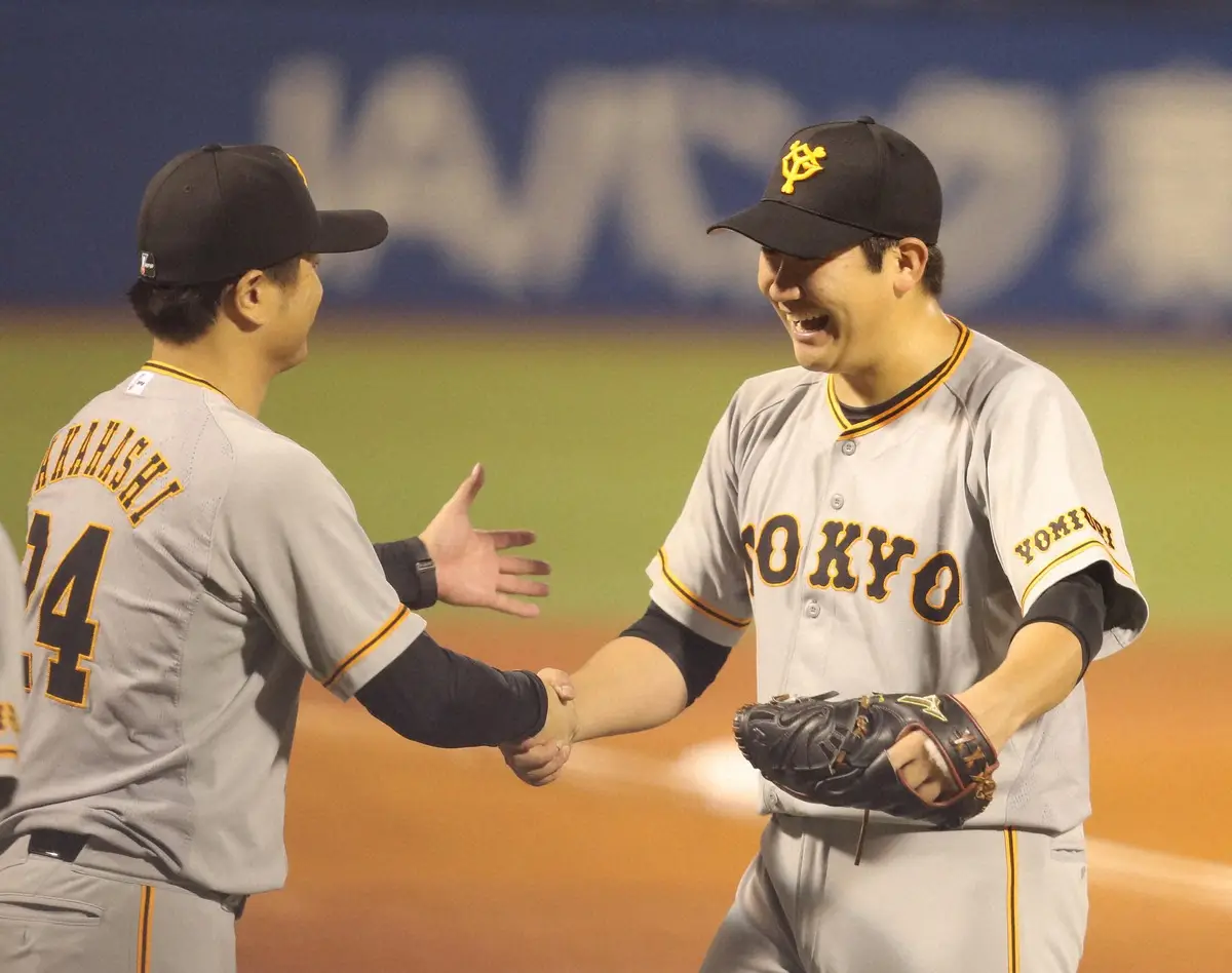 【画像・写真】菅野智之が海外自主トレの必需品を公開　「すいません！」連呼しながら自撮り生中継に挑戦