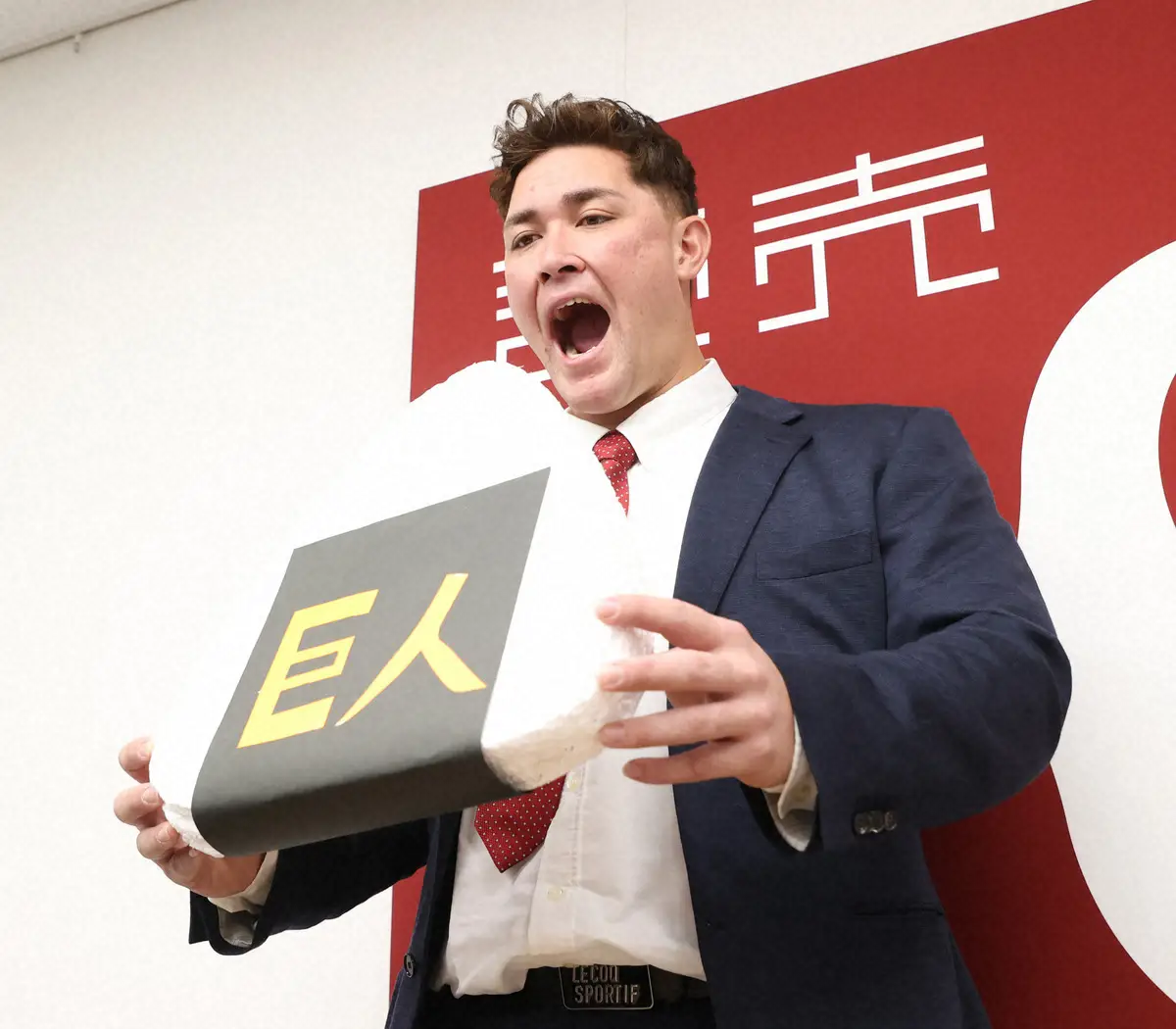 【画像・写真】そりゃ打球飛ぶよね～！　巨人リチャード「ヒレステーキ400グラムを4個と…」　豪快な爆食エピ語る