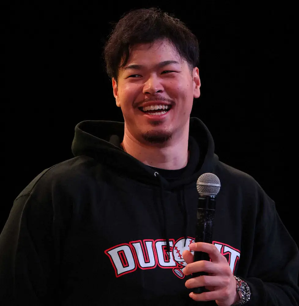 【画像・写真】阪神・佐藤輝明　球団では12年オフ久保康友以来の契約更改“越年”　竹内副本部長「しっかり話し合って」