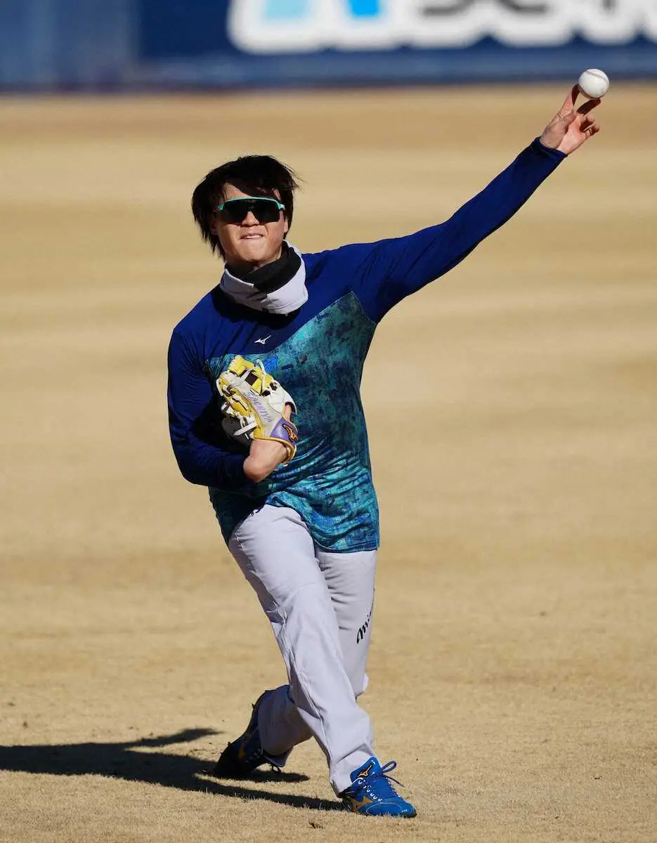 【画像・写真】日本ハム・山崎福也が自主トレ公開　同学年の有原航平加入に刺激「びっくりしましたね」