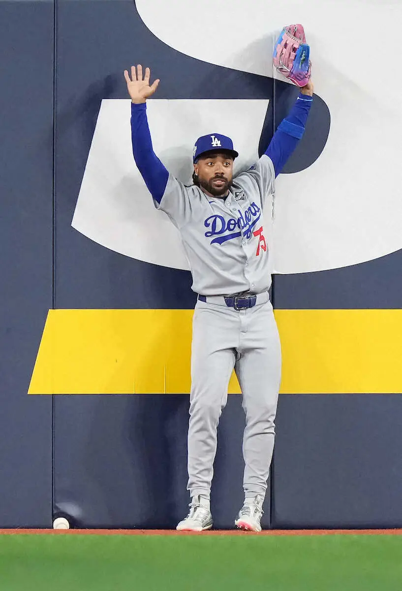 【画像・写真】再び非情通告…ジャイアンツが外野手ディーンをDFAに　昨年11月ドジャース放出→獲得からわずか2カ月