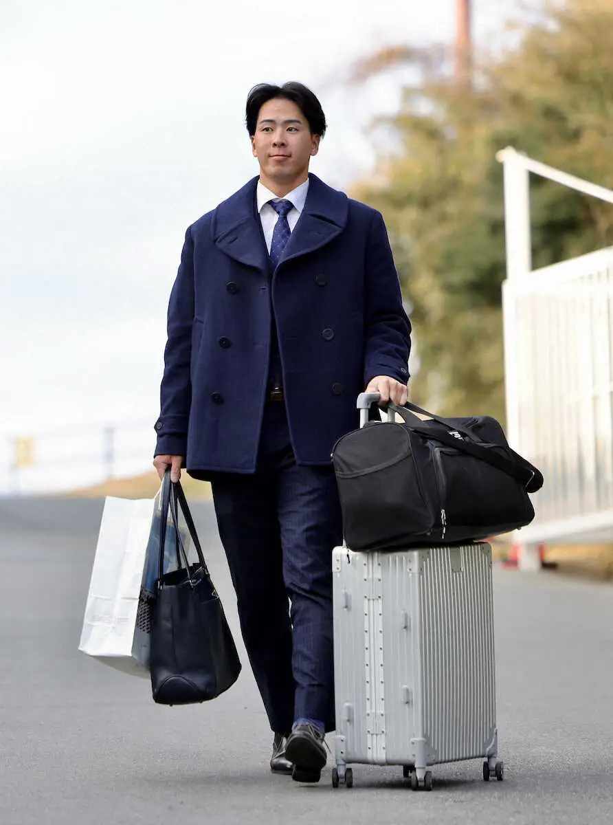 【画像・写真】巨人のドラ5　沖縄出身・小浜佑斗が東京の洗礼浴びる「こういうところでも壁があるのか…」