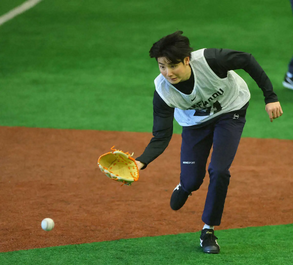 【画像・写真】巨人　新人がジャイアンツ球場で初練習　ドラフト1位・竹丸「楽しくできた」
