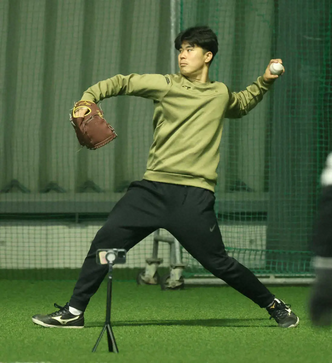 【画像・写真】ソフトバンク　松本晴「気分はいい」“早寝早起きトレ”でローテ完走だ!!