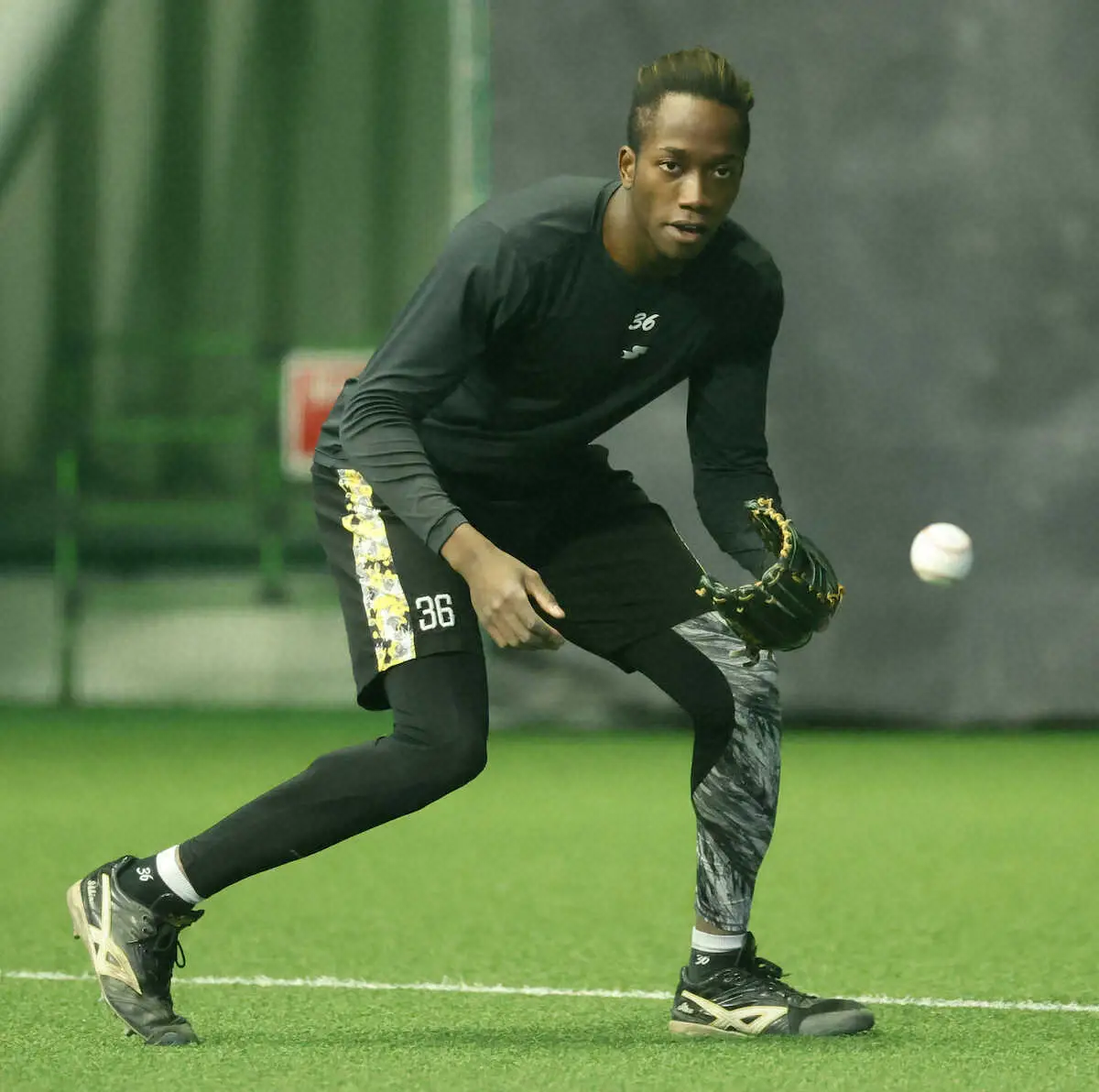 【画像・写真】ソフトバンク　イヒネ「一日一日を全力で頑張る」勝負の4年目は着実に