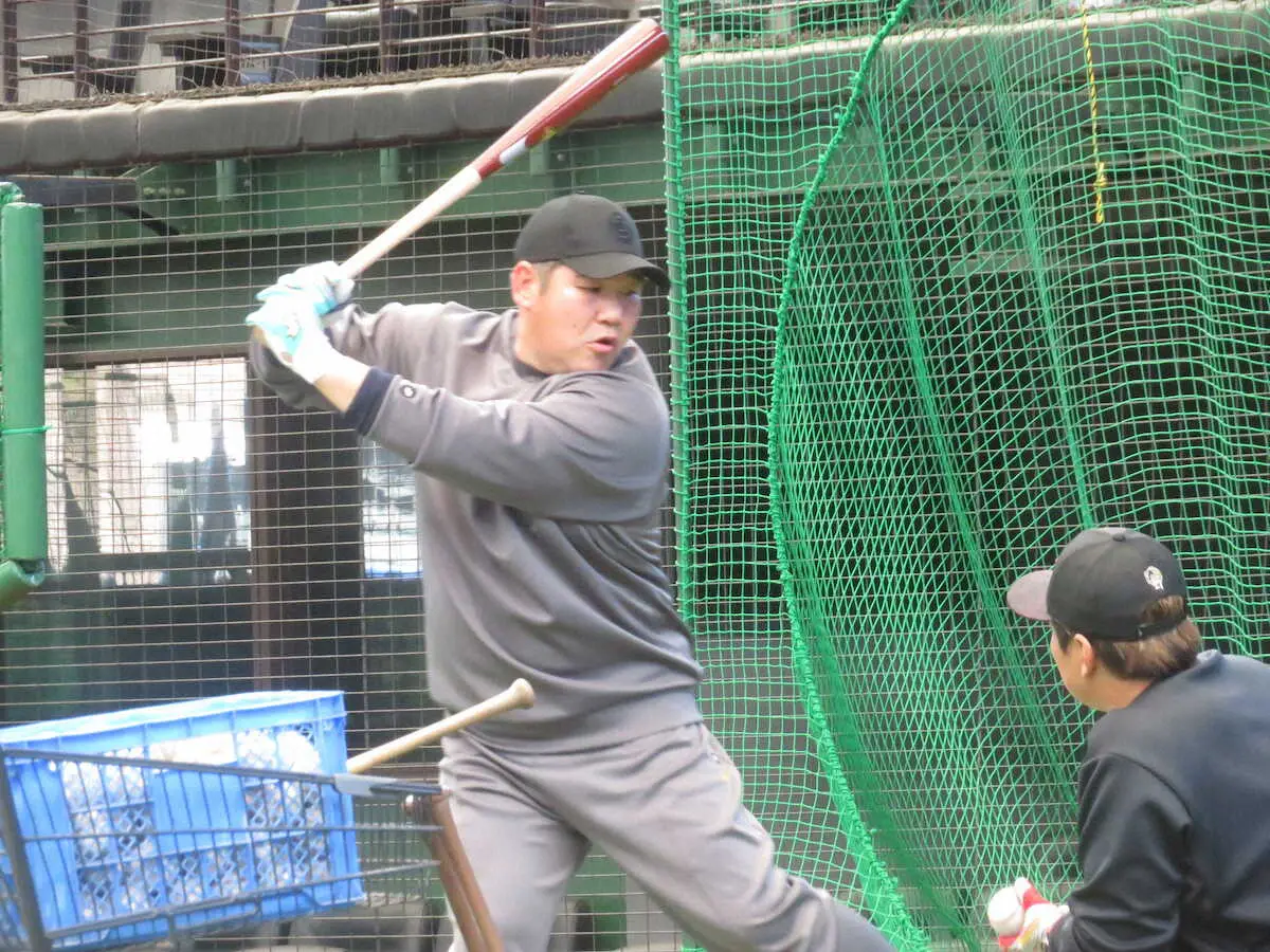 【画像・写真】西武・中村　自然体でプロ25年目「無理に上げるとかはない。いつも通り、適当に」