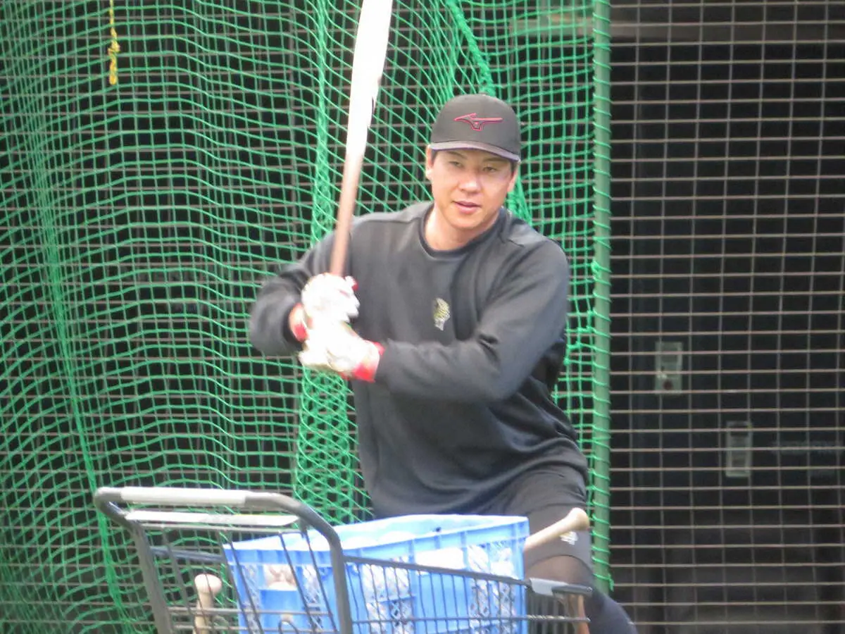 【画像・写真】西武のベテラン・炭谷　プロ21年目で初のキャンプ2軍スタート「ケガだけはしないようにと」