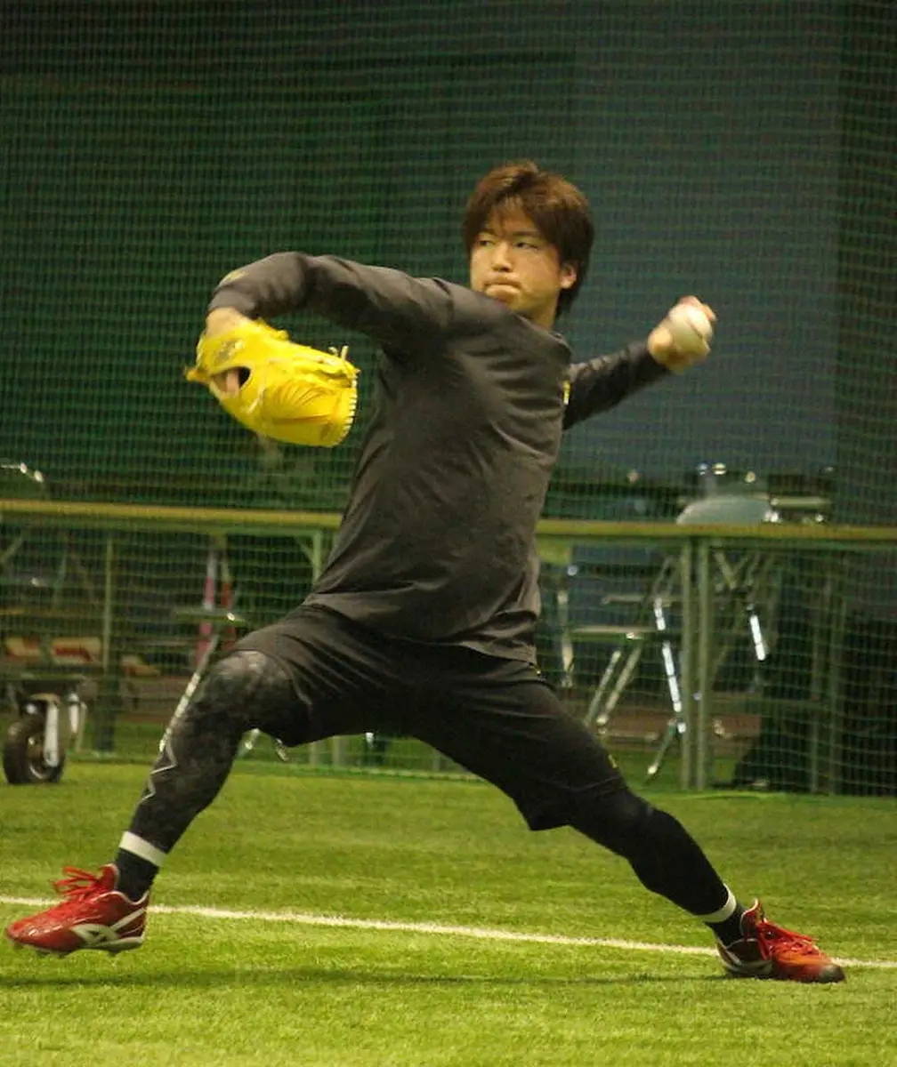 【画像・写真】広島・黒原拓未　勝ちパターン定着へ意欲「結果を積み重ねて奪いにいくだけ」