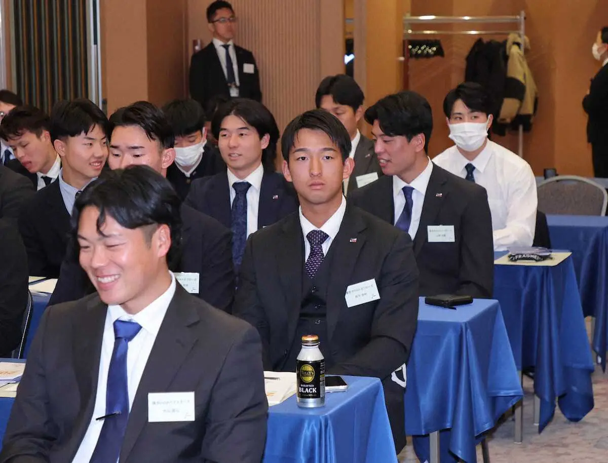 【画像・写真】ヤクルト・ドラ1松下 打倒阪神ドラ1・立石だ！「成績で上回りたい。打点では負けたくない」