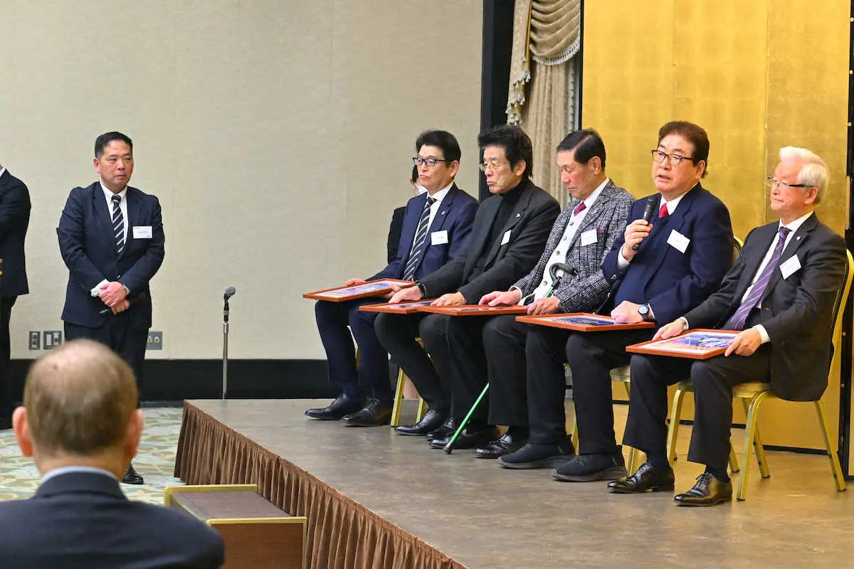 【画像・写真】法大野球部110周年式典　田淵氏V期待「“やったー！”という時代をつくって」