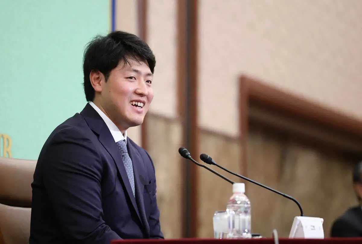 【画像・写真】岡本和真　兄の部屋でメジャーに興味「あれで洗脳されたんかな（笑い）」一番大きかったのはまさかの…