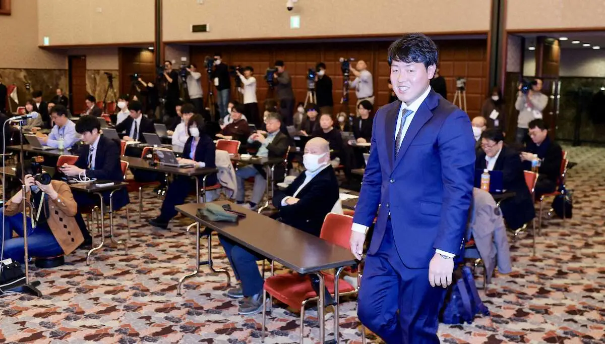 【画像・写真】ブルージェイズ・岡本　娘は「ロゴ可愛い」と言ったこと忘れている!?入団“後押し”裏話の続き明かす