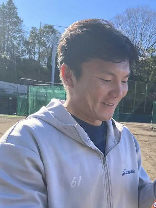 【画像・写真】現役ドラフトで西武移籍の茶野　相棒は麦茶「本当に好き」　今季はいい形でバットを振れることを意識」