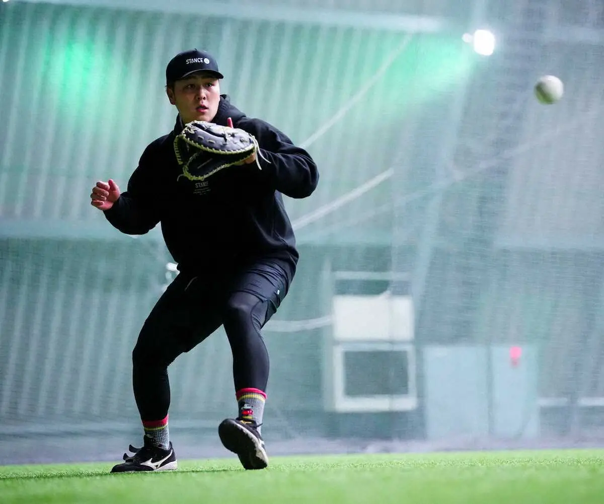 【画像・写真】ロッテ・山口航輝が自主トレ公開　目標の30本塁打「そこはブレずに追い続けたい」