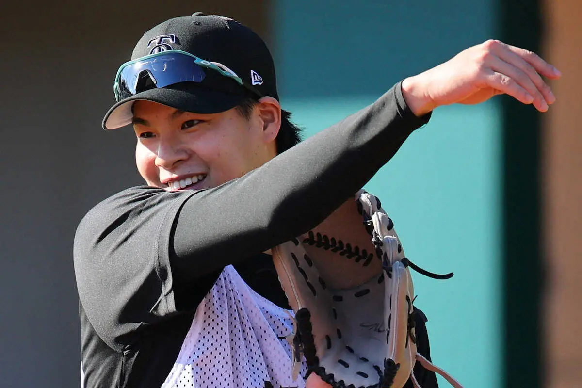 【画像・写真】巨人　新人合同自主トレスタート　ドラフト2位・田和廉は自己流調整貫く
