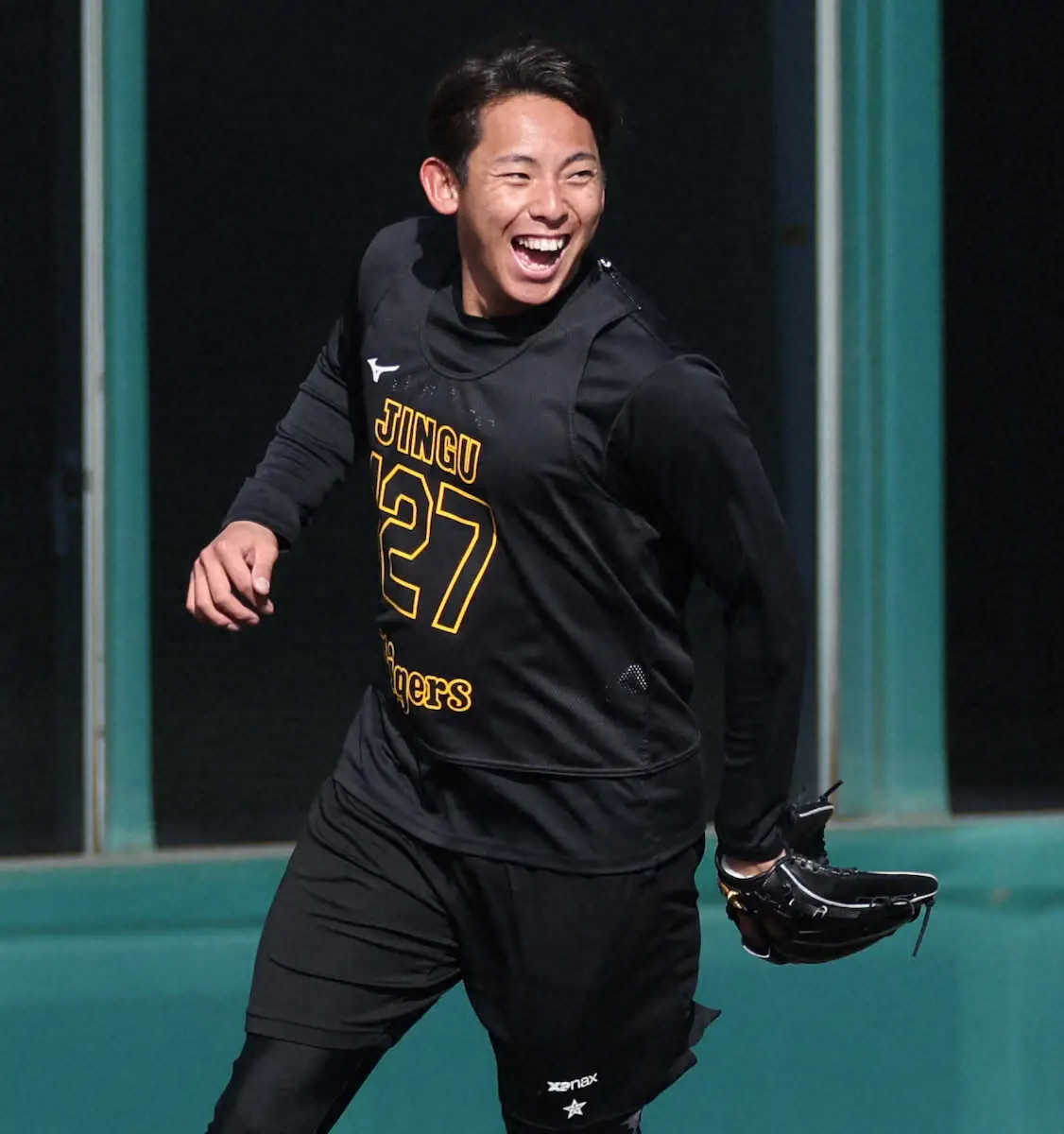 【画像・写真】阪神育成1位・神宮僚介　ブルペンで入念29球　ライズシュート完全習得で支配下へ浮き上がる