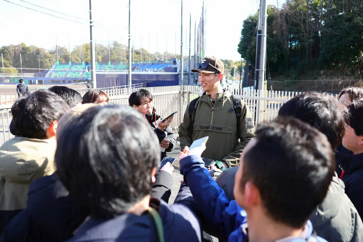 【画像・写真】日本ハム・達　昨季8勝超えの「2桁勝利」目指す　鎌ケ谷で自主トレ公開