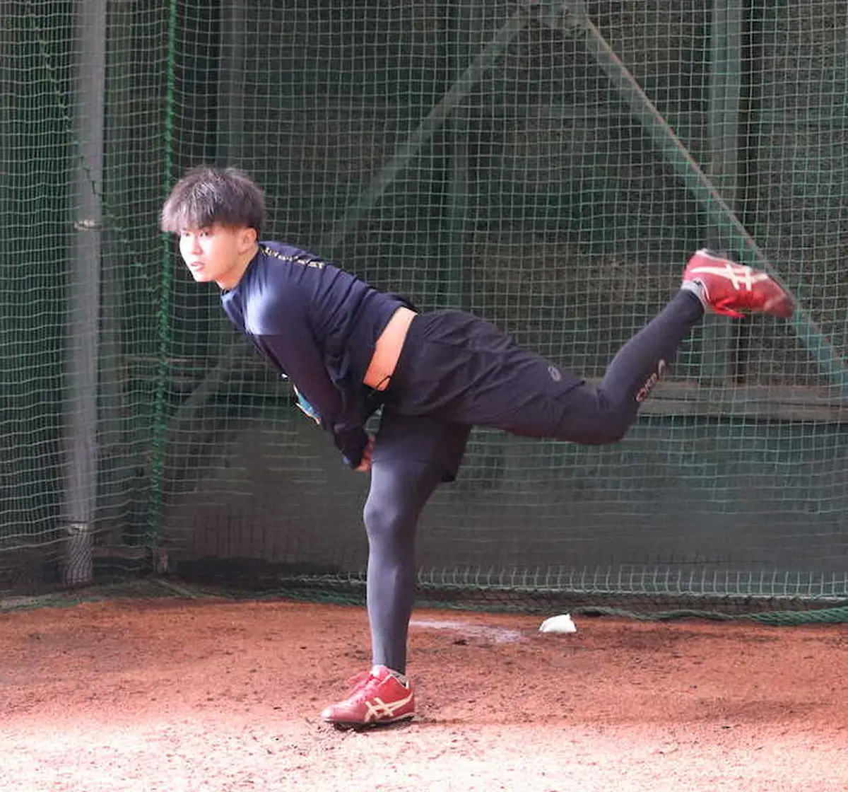 【画像・写真】広島・辻大雅　プロ4年目に2つの誓い「先発で2桁勝利」「開幕1軍は必ず」育成出身左腕ローテ争い参戦