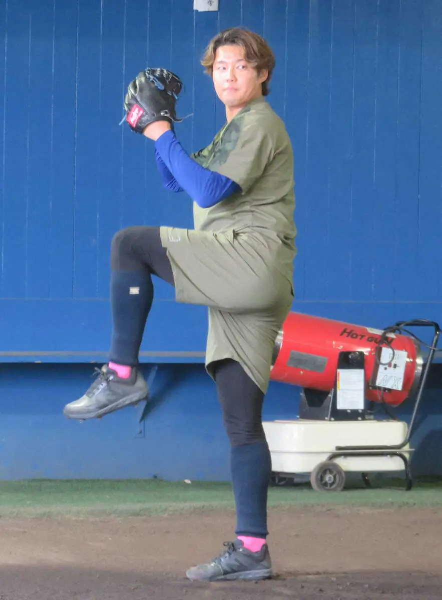 【画像・写真】DeNA・森原　今季目標は50登板　41歳の岸が手本「自分も頑張る」