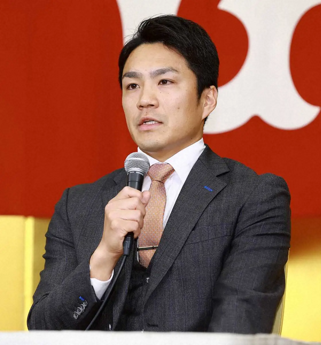 【画像・写真】巨人入りの則本昂大「目いっぱい腕を振りたい」　目標2桁勝利「日本一のために全力で」会見で決意