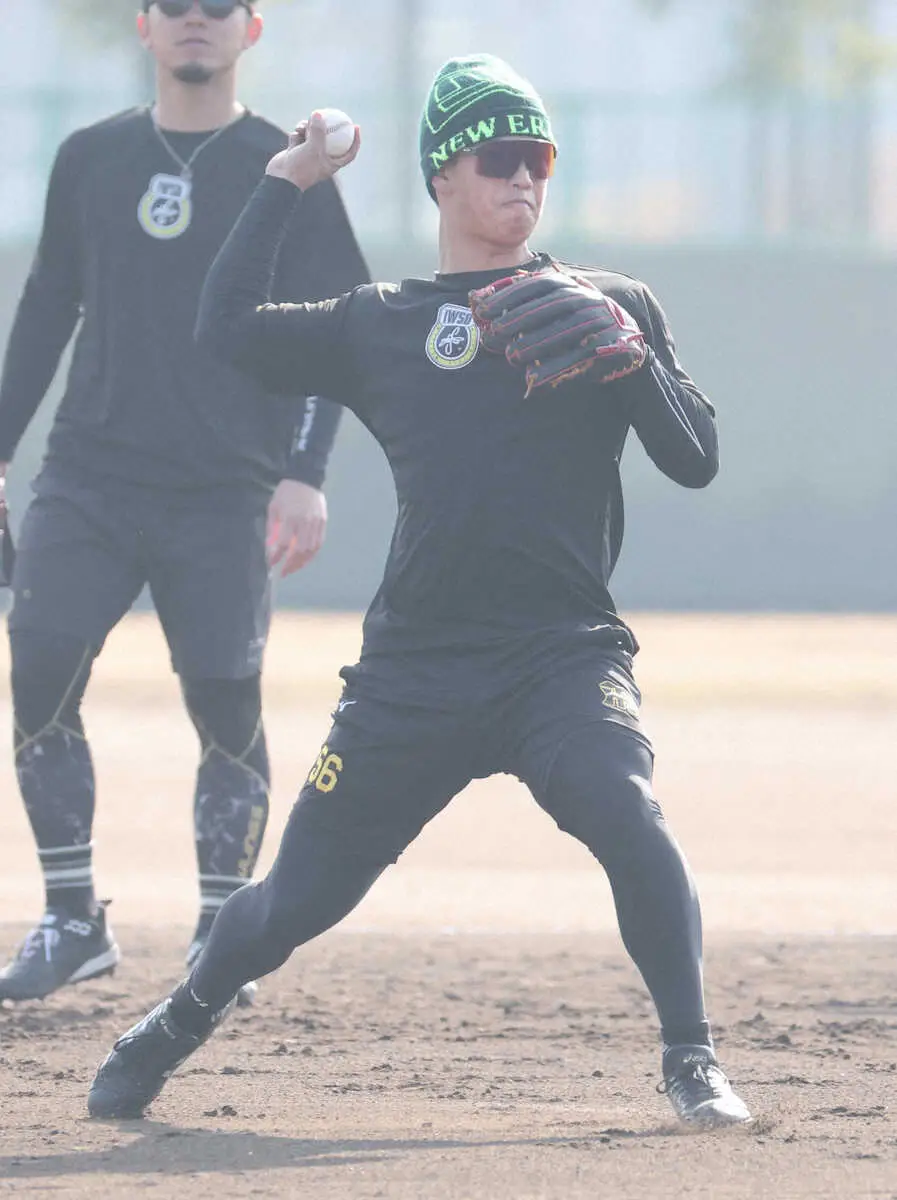 【画像・写真】阪神・百崎蒼生が「岩貞塾」初参加で開幕1軍手応え「いろんなことを学ばせてもらっている」