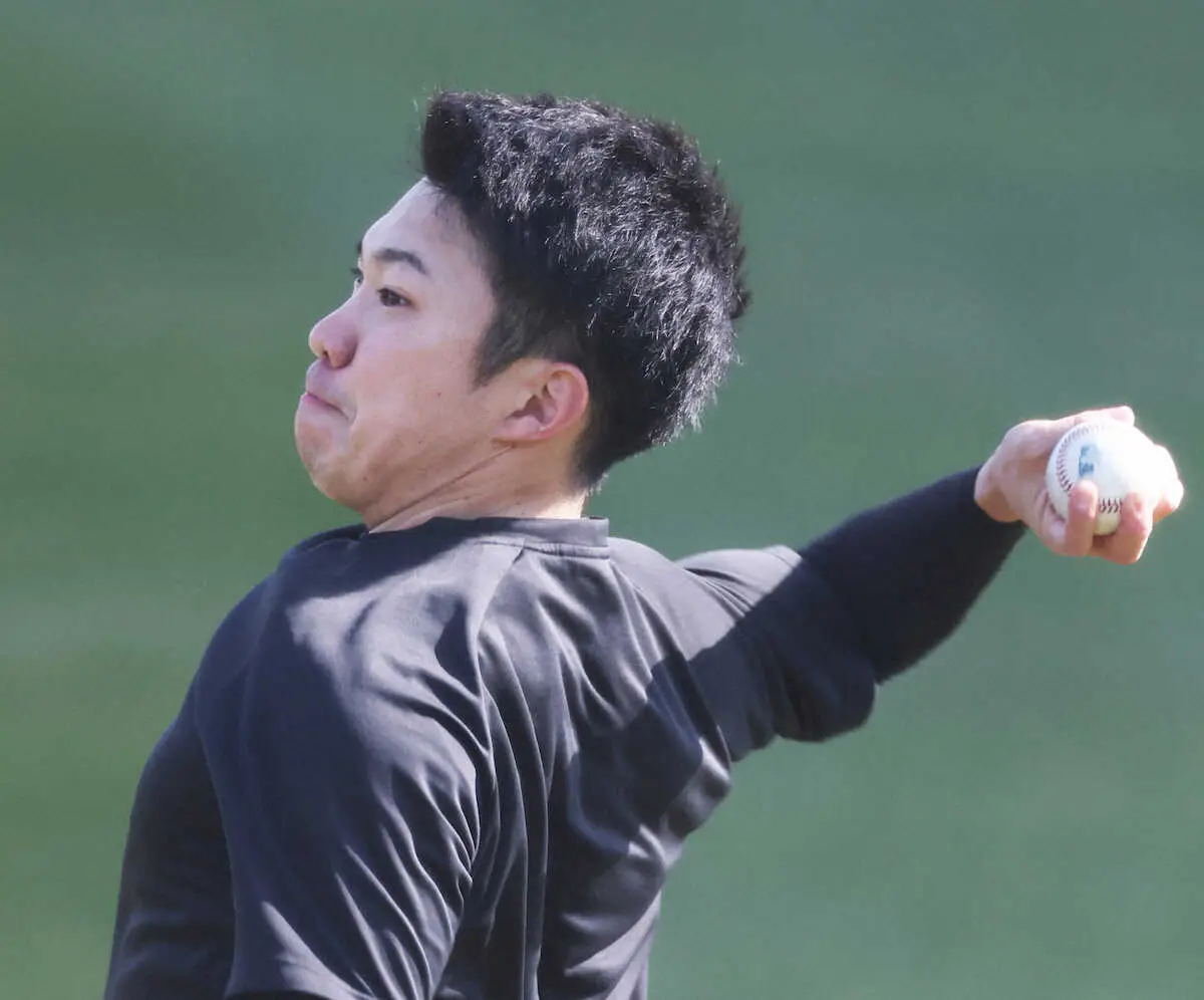 【画像・写真】阪神・石井大智　滑りやすいWBC使用球対策へあの“美容グッズ”導入!「やってみて、いい感じ」　