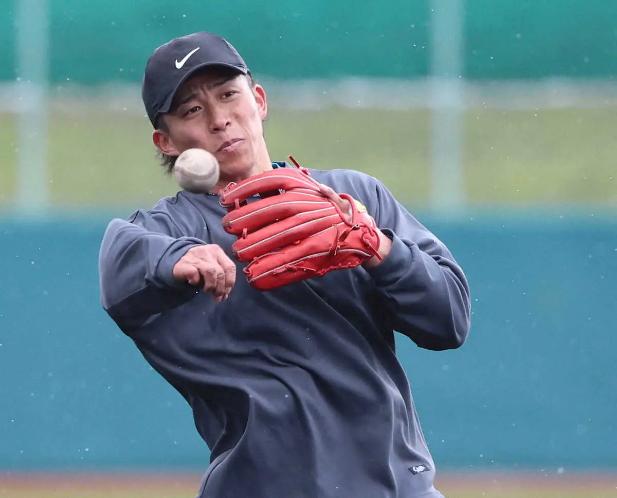 【画像・写真】ソフトバンク・野村勇“熱男”超えへ「まずは20本塁打、20盗塁」師匠・松田宣浩氏の地元滋賀で自主トレ