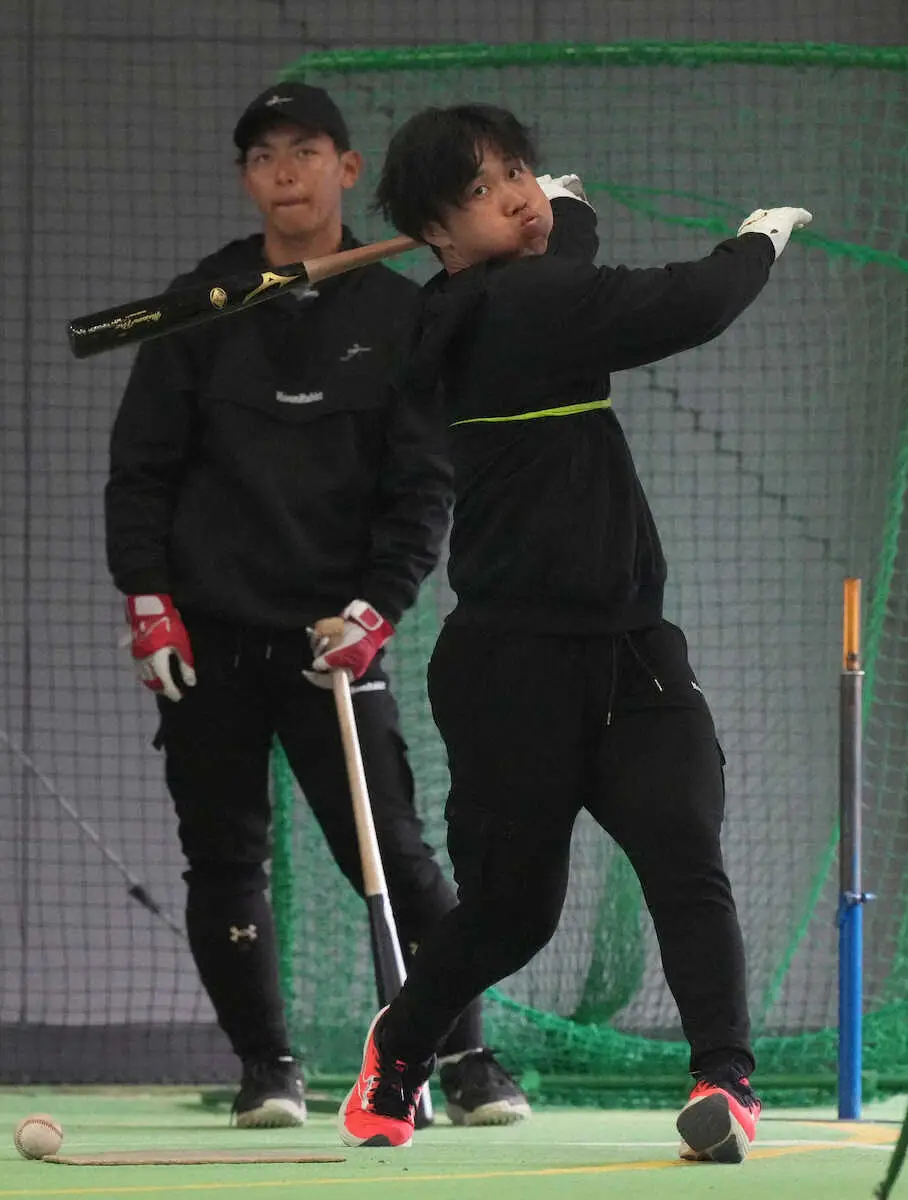 【画像・写真】ソフトバンク・今宮健太　NPB新記録の14年連続開幕遊撃狙う「負けないように勝負」野村に定位置譲らん