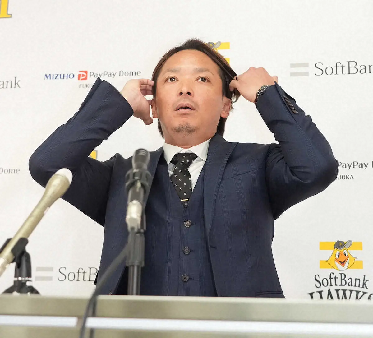 【画像・写真】ソフトバンク　東浜巨「ホークスに感謝したい」4000万円減で更改、国内FA権を行使して残留