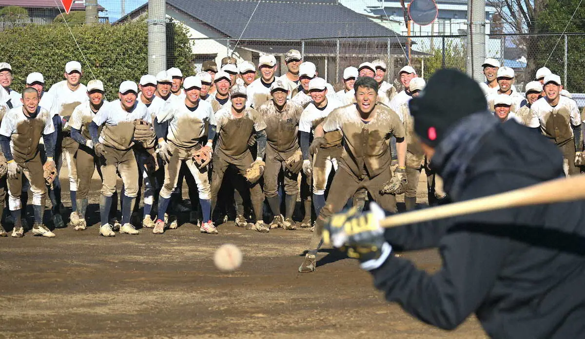 【画像・写真】上武大野球部伝統の20歳を祝う「成人ノック」実施　谷口英規監督「一皮むけた姿を見たい」と期待