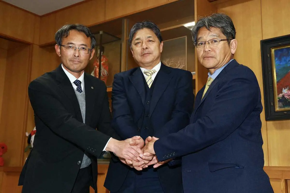 【画像・写真】【センバツ】花咲徳栄　6年ぶり6度目選出　岩井監督「野球が変わる」DH制へ“スペシャリスト”構想語る