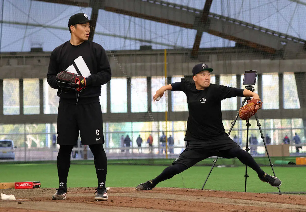 【画像・写真】巨人・田中将大＆則本昂大　ブルペンで豪華共演！ともに13年楽天で日本一に貢献