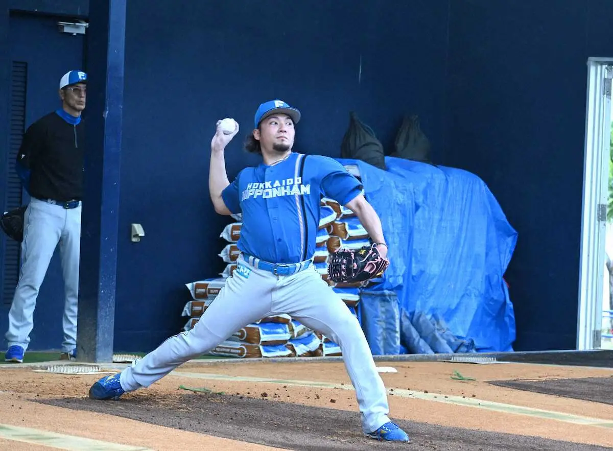 【画像・写真】日本ハム・伊藤大海　キャンプで初のブルペン入り！　WBCは「できれば先発で」
