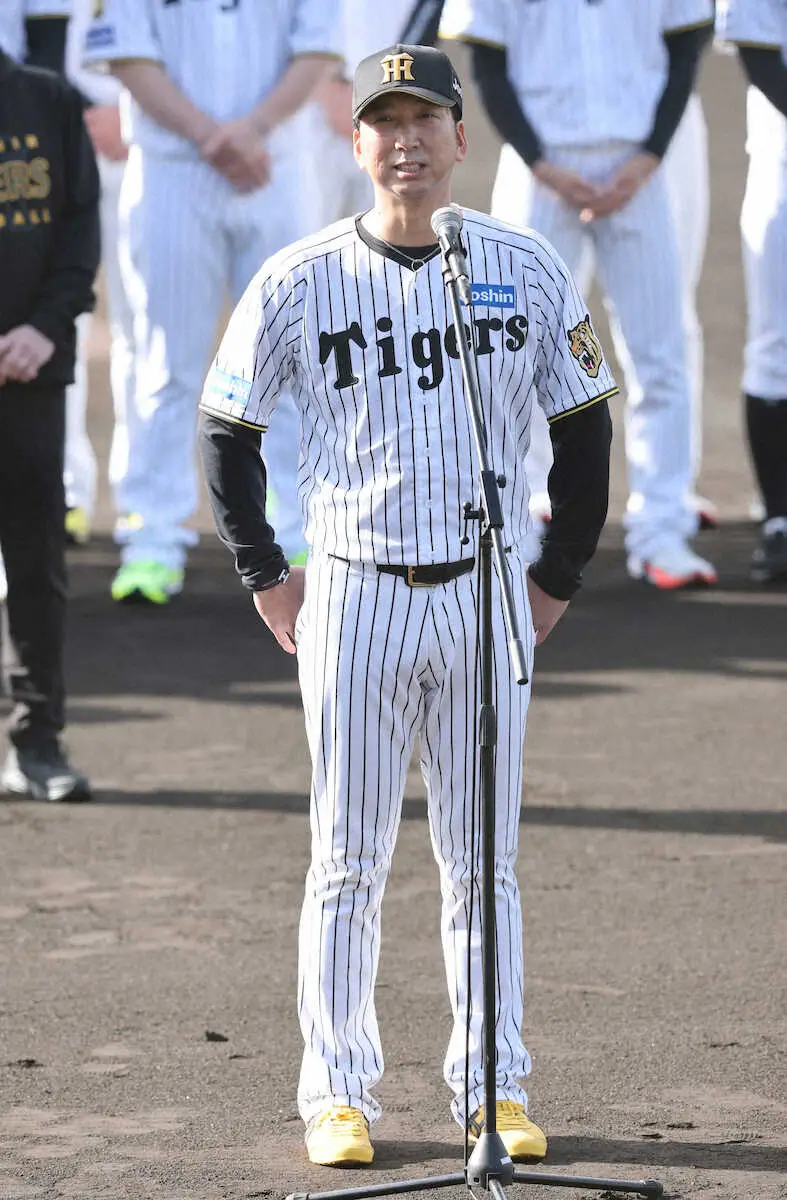 【画像・写真】阪神　藤川監督早速動く、宜野座から具志川に電撃移動、ブルペンでは新外国人モレッタに熱視線