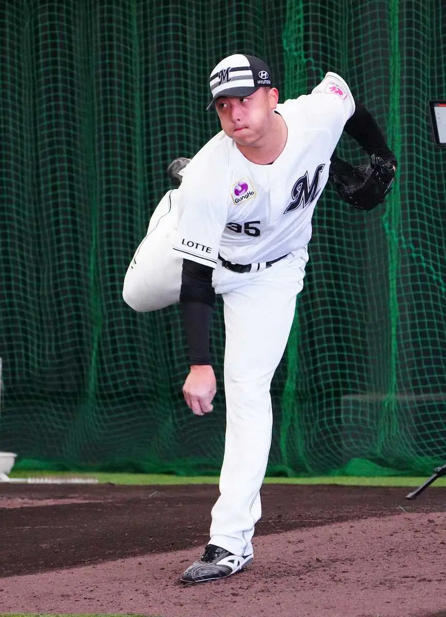 【画像・写真】ロッテ・田中晴也　キャンプ初ブルペン「1回目にしては悪くはなかった」　